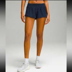 Lululemon Hotty Hot Low-Rise Lined Shorts 2.5” - Navy, Sz 13
